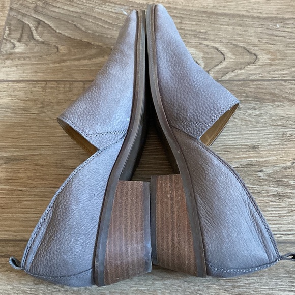 Lucky Brand Morriah D'Orsay Taupe Gray Ankle Booties sz 8. Rustic suede - Picture 5 of 7